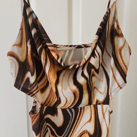 Endless Blue Marble Fitted midi dress - Picture 6 of 11